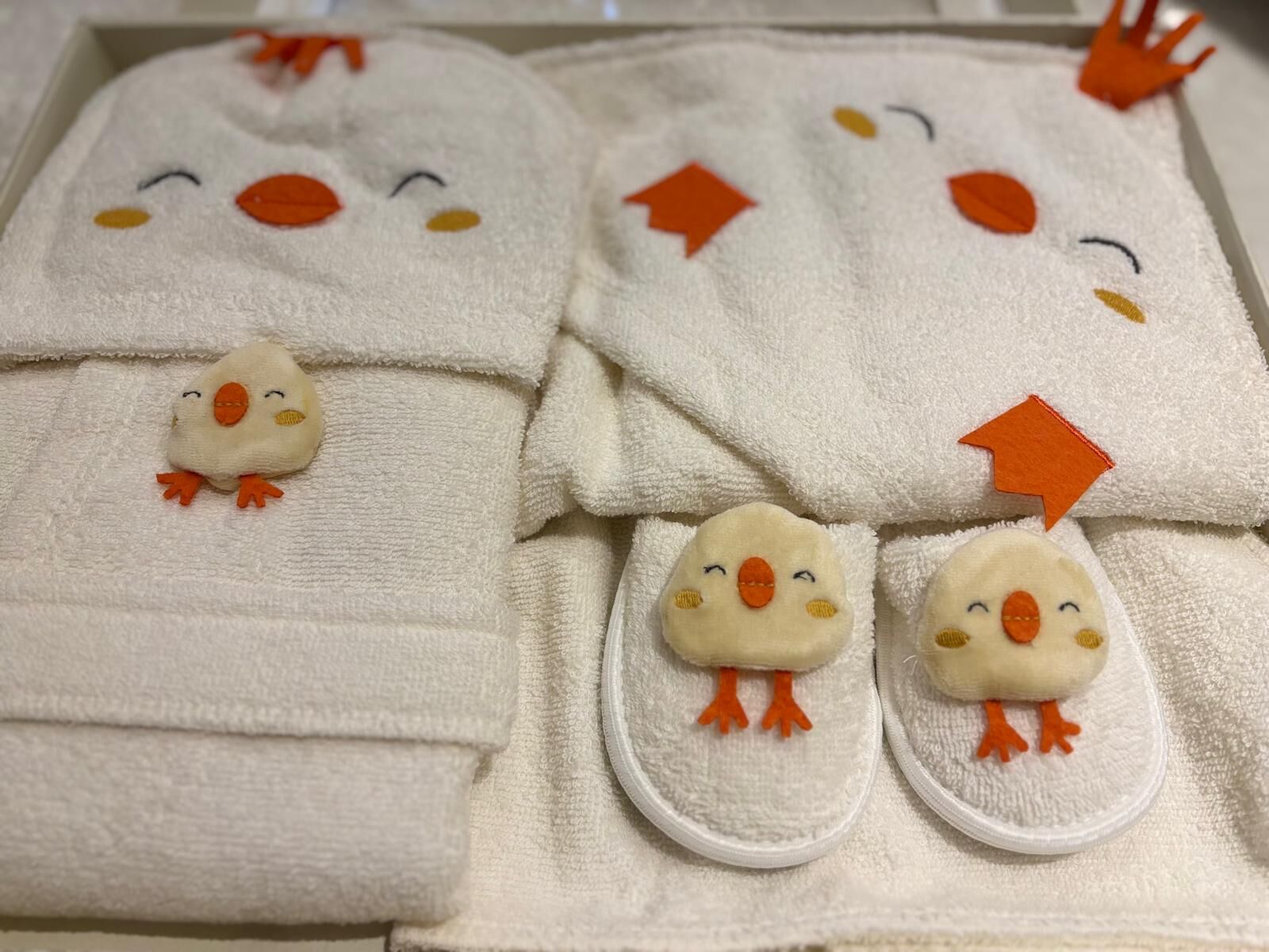 Civciv Desenli Bornoz Set