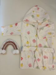 Yaprak Desenli Bornoz