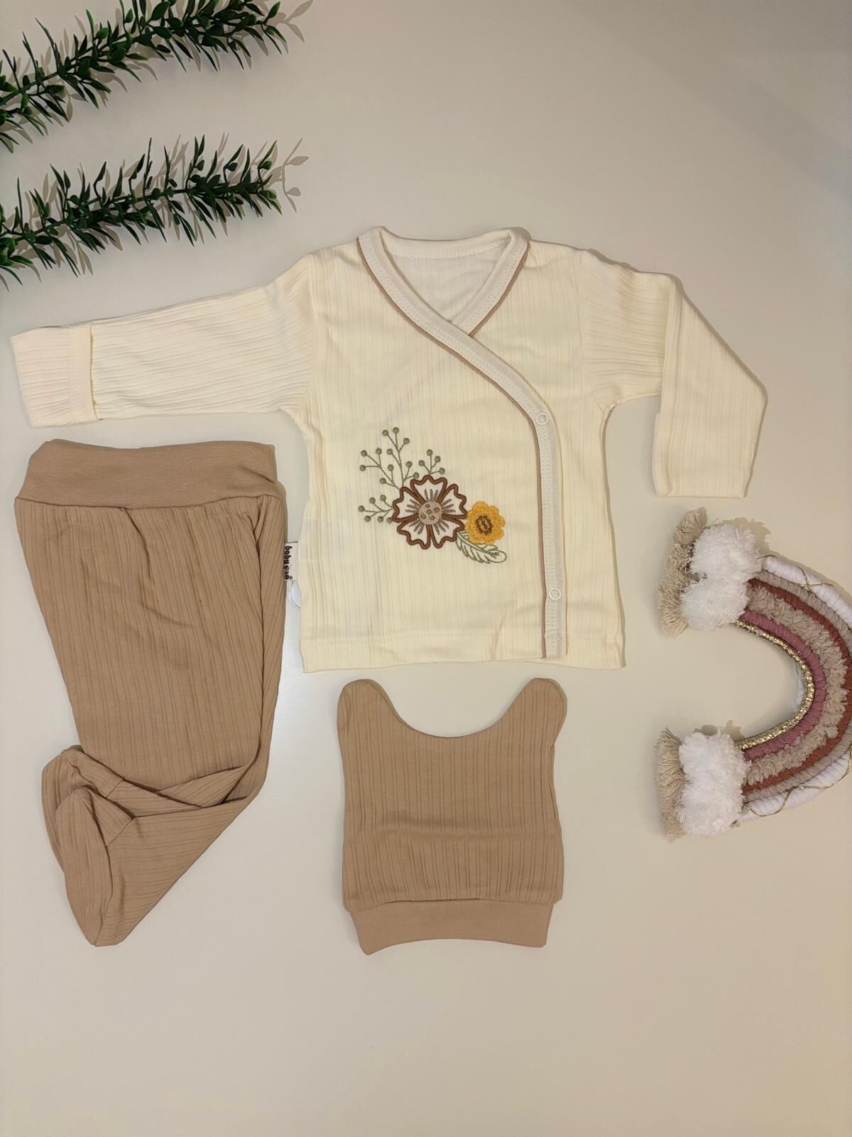 Çiçek Nakışlı 3'Lü Zıbın Takımı