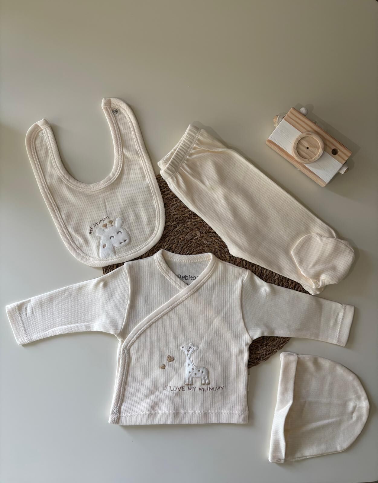 Yavru Zürafa 5'Li Zıbın Takımı