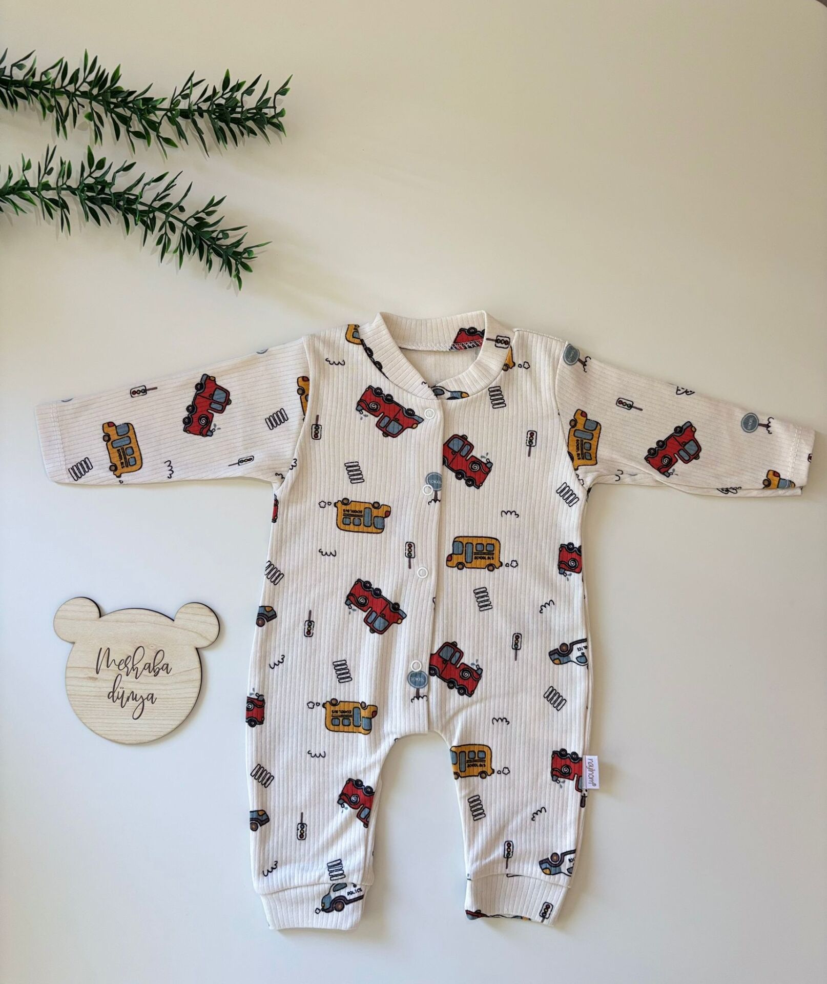 Arabalar Manşetli Tulum