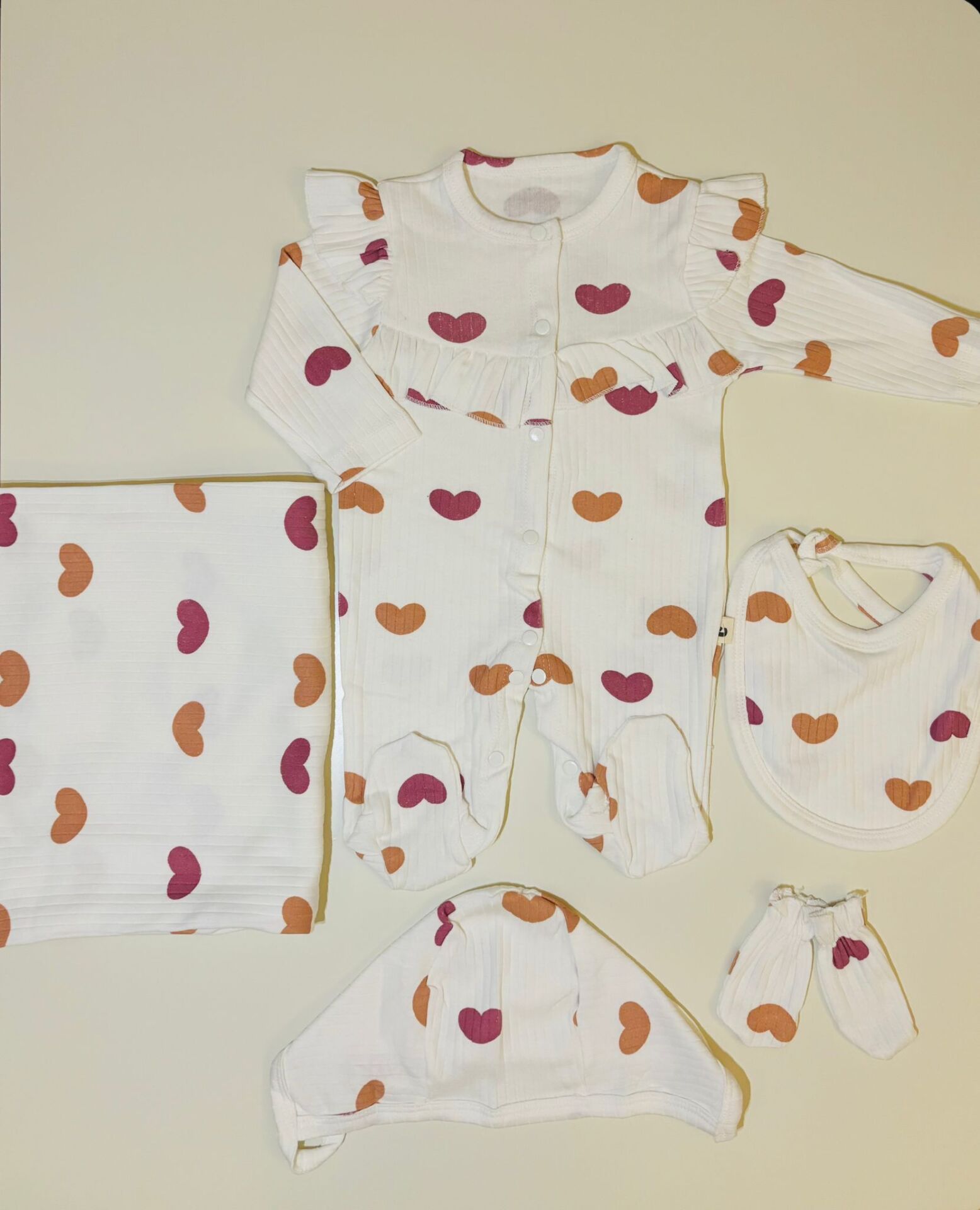 Tulumlu Battaniyeli Kız Takım