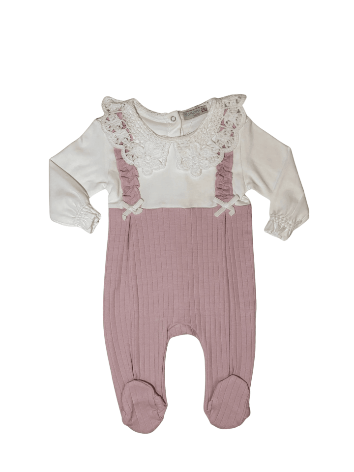 Yakası Güpürlü Fırfır Askılı Tulum