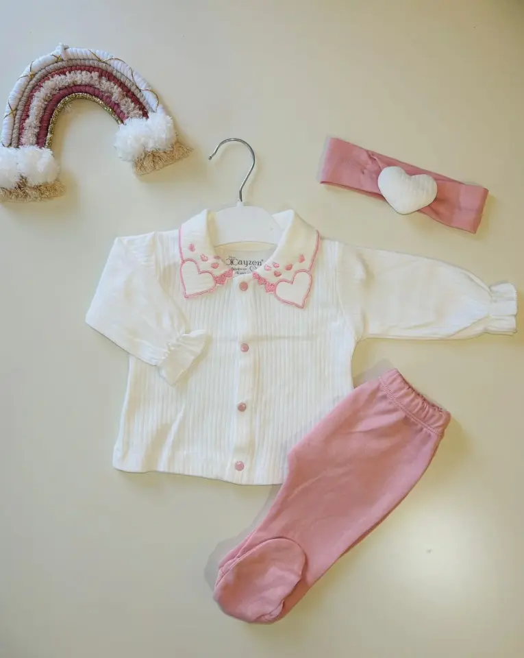 Yakası Kalpli Nakışlı 5'Li Set