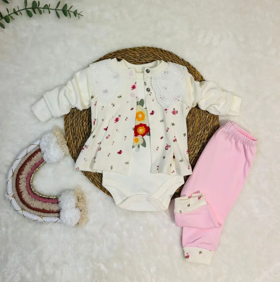 Yaka Detaylı Çiçekli 3’Lü Takım