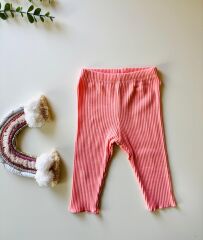 Kedili Fiyonklu Kız Takım