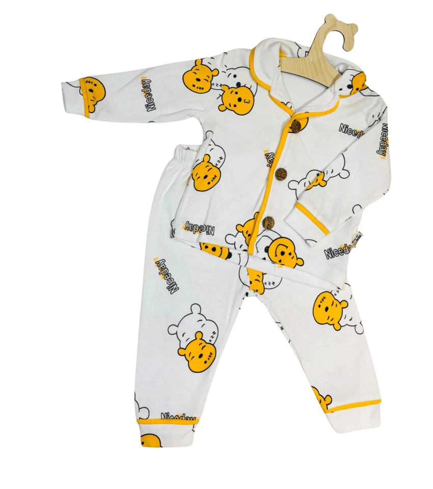 Pooh Baskılı Aylık Pijama Takımı