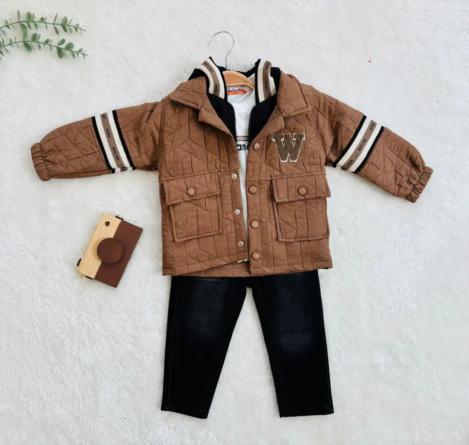 Erkek Çocuk Kapitone Montlu 4’lü Kombin Takım