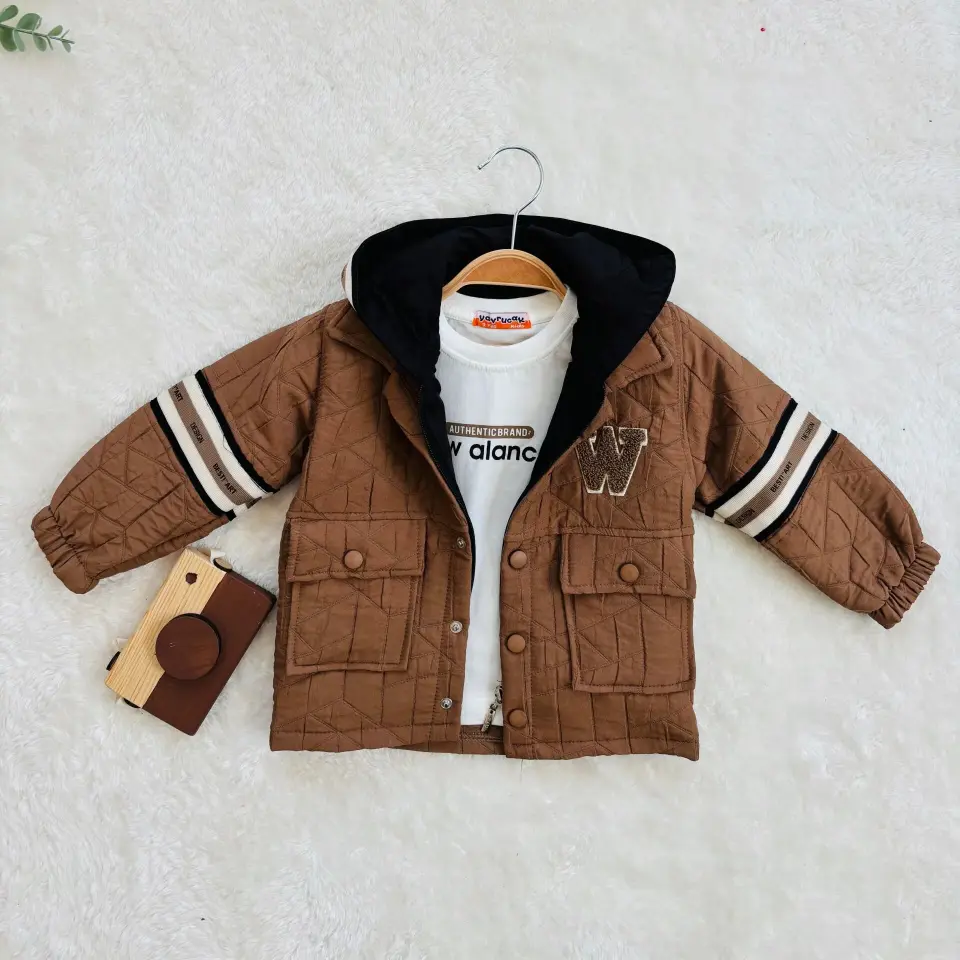 Erkek Çocuk Kapitone Montlu 4’lü Kombin Takım