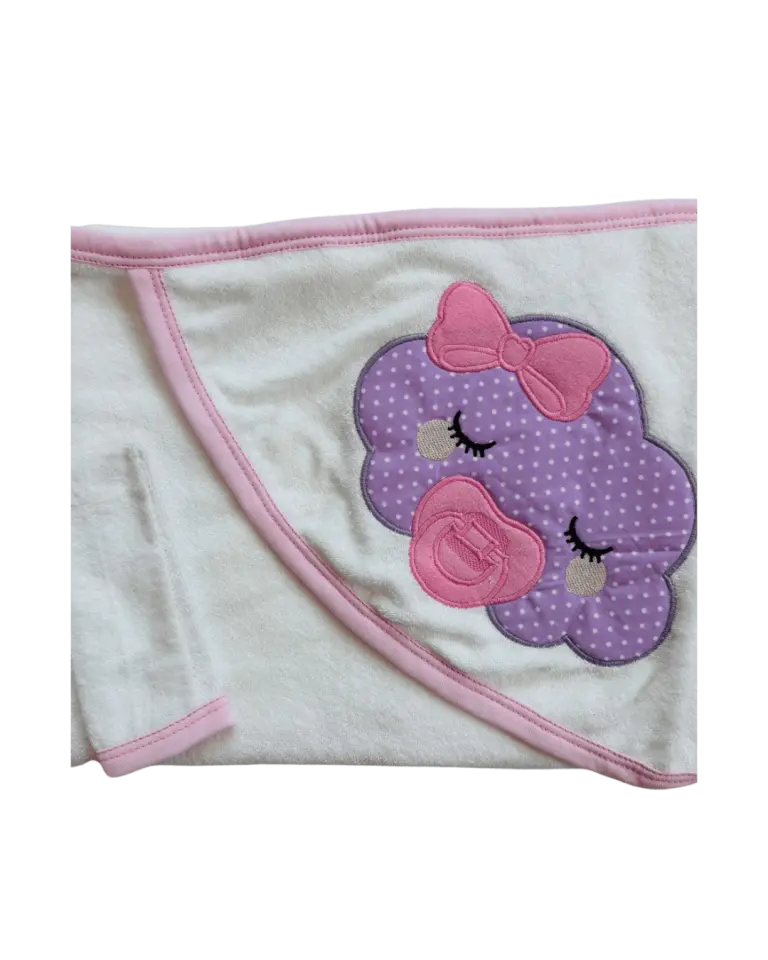 Uyuyan Bulut Nakışlı Kapüşonlu Bebek Havlu Seti