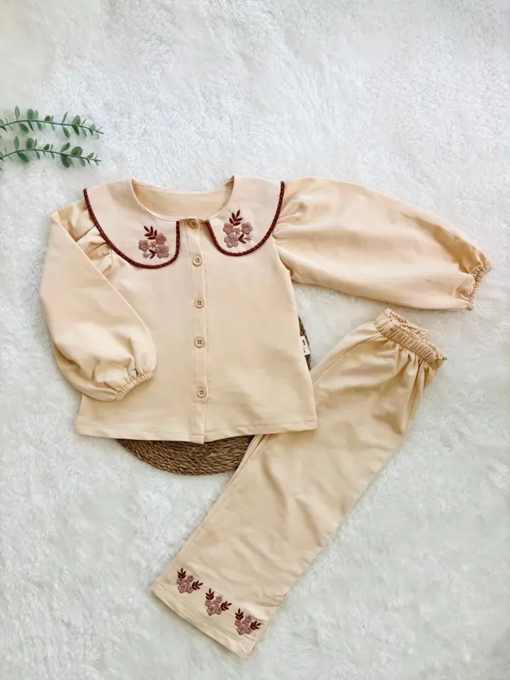 Çiçek Nakışlı Kabarık Kollu Kız Çocuk 2’li Takım